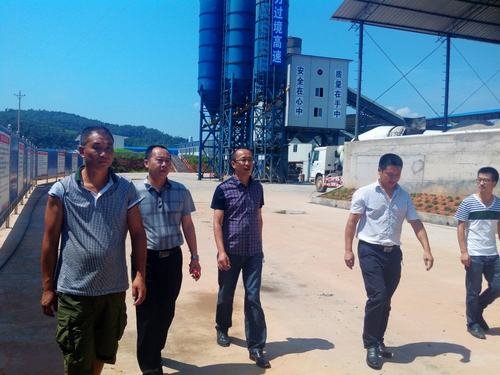 董蜀良一行到局横江流域在建项目调研检查