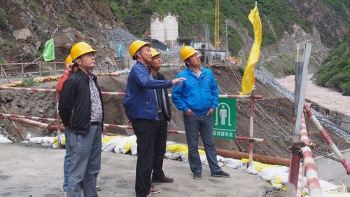 局总工程师汪辉德一行莅临水洛河流域项目检查指导工作
