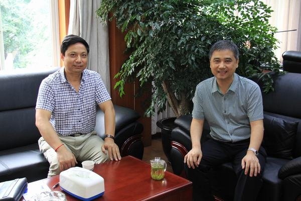 张惠民率向兴林一行到工程局开展对接工作