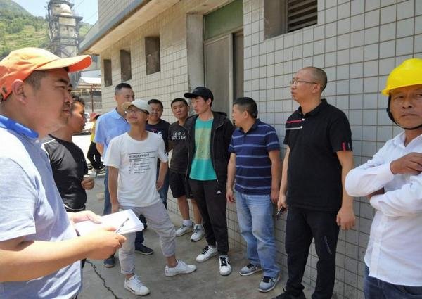 公司脱贫攻坚施工指导组赴越西县指导技术工作