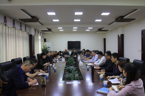 公司传达学习集团公司钟杰董事长在省水发集团“启航班”结业典礼上的讲话精神 