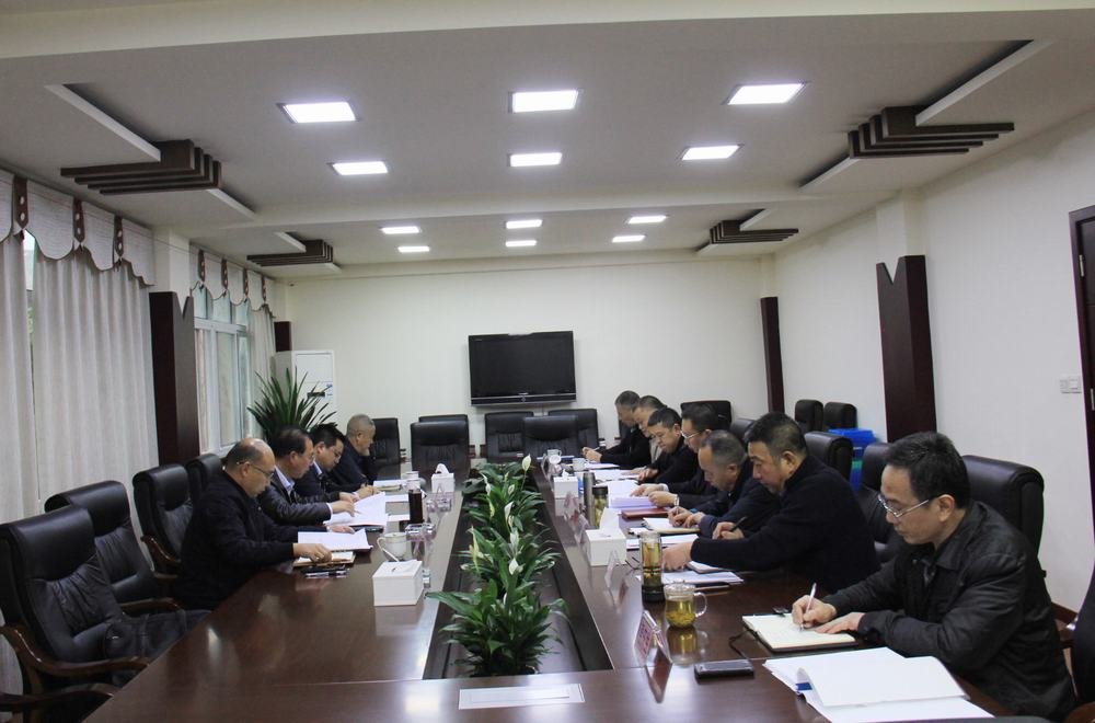 李友轩一行到公司商谈土地滩工程相关工作 