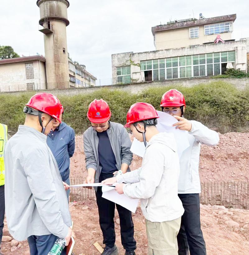 汪辉德一行赴西昌东西海河项目调研督导